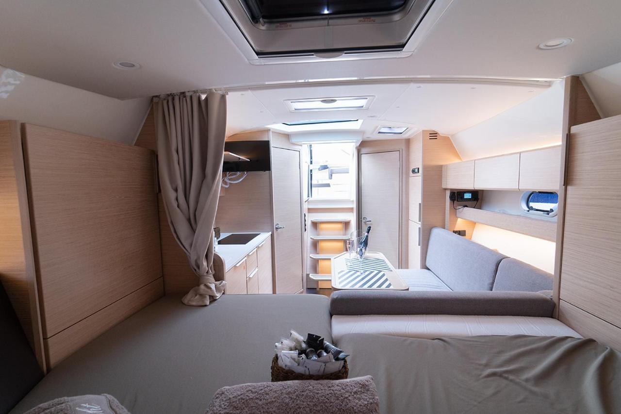 Hotel HG Boutique Toledo, Napoli Centro, by ClaPa Group Extérieur photo